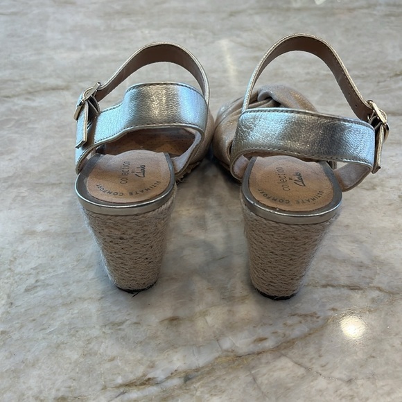Clarks‎ | Margee Beth Wedges | Gold | Size 6.5 M - Picture 7 of 10